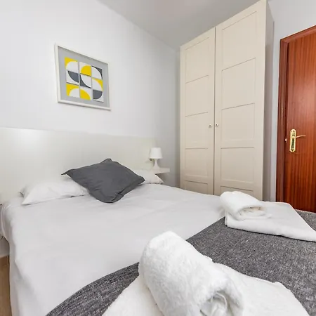 Fun Building - Ground Floor With Terrace By Homeabout Apartament Malaga